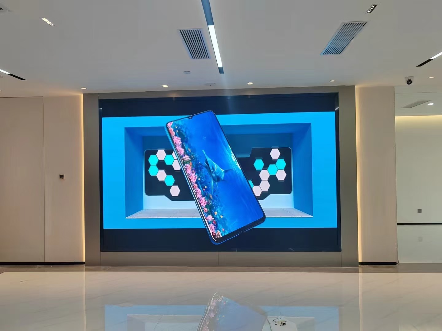 LED显示屏静电是如何来的